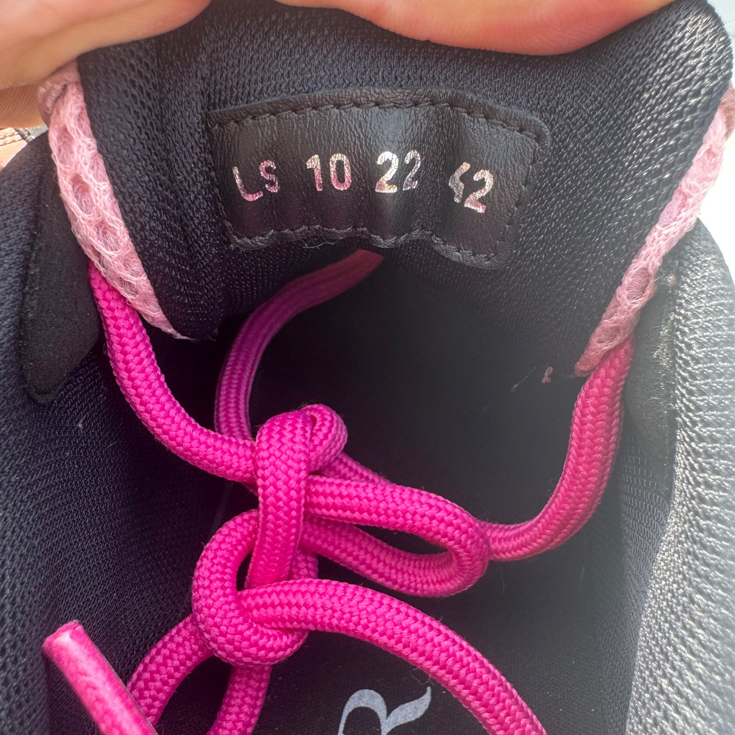 Dior b22 Salmon pink / White