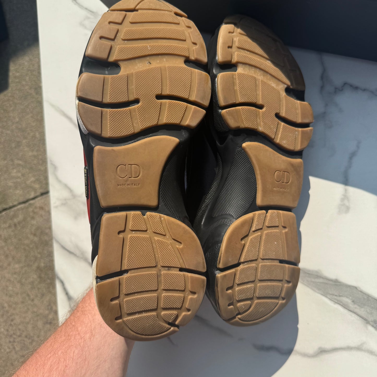 Dior b22 Black/Red/Gum
