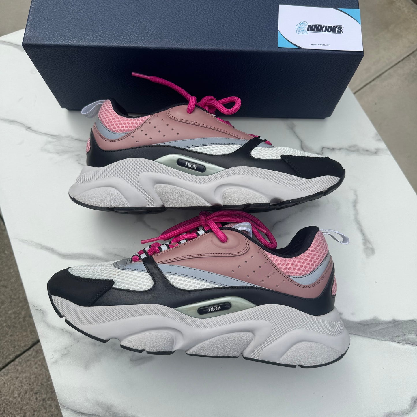Dior b22 Salmon pink / White