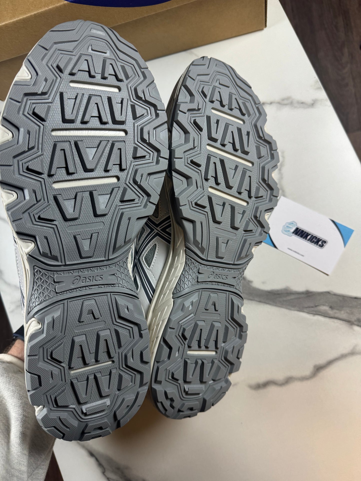 ASICS Gel venture 6 Pale Grey