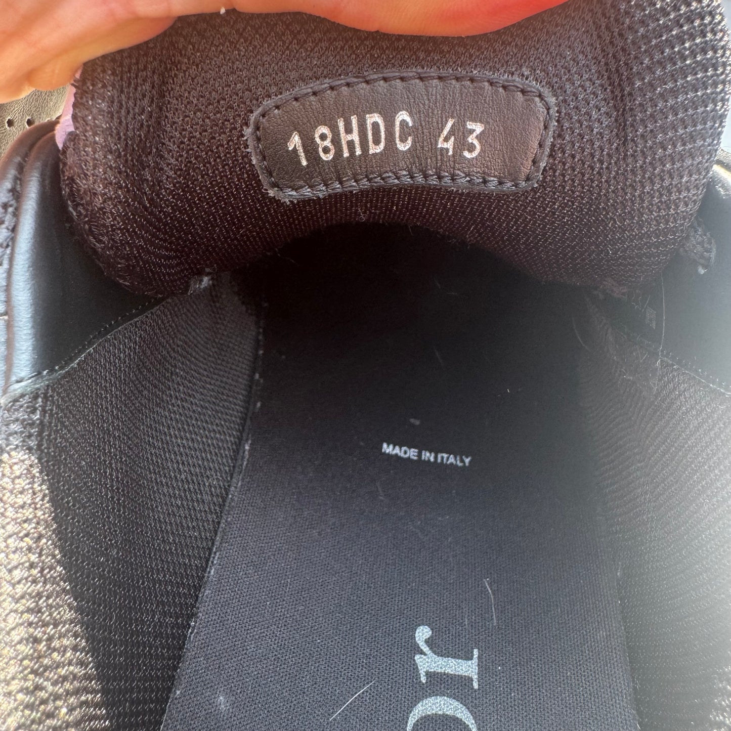 Dior b22 Black/Red/Gum
