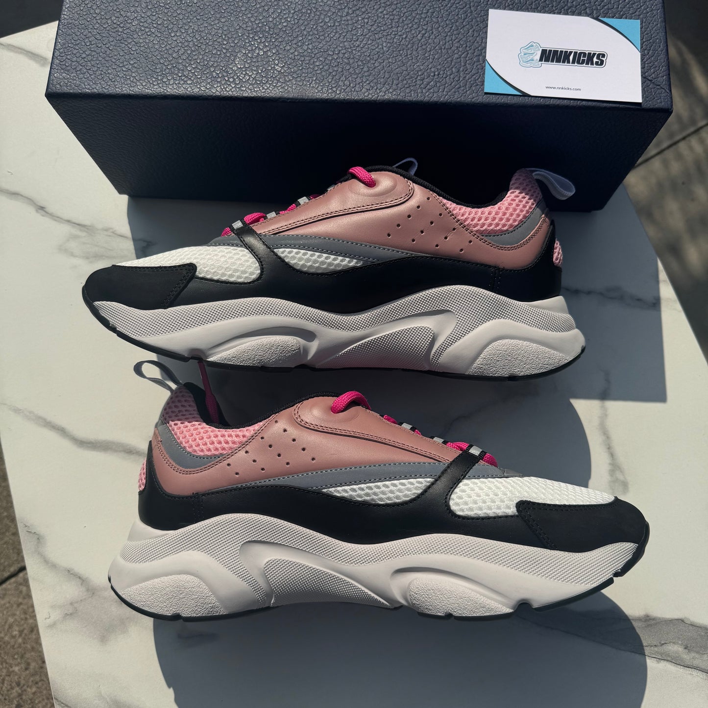 Dior b22 Salmon pink / White
