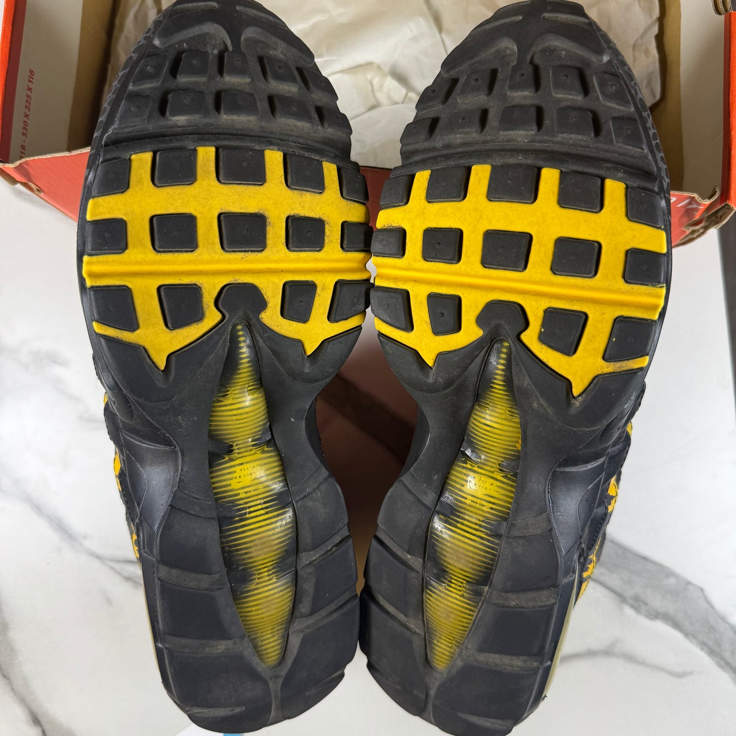 Nike Air Max 95 NYC Skyline