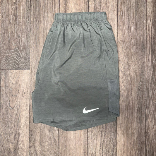 Nike Grey Challenger 5”