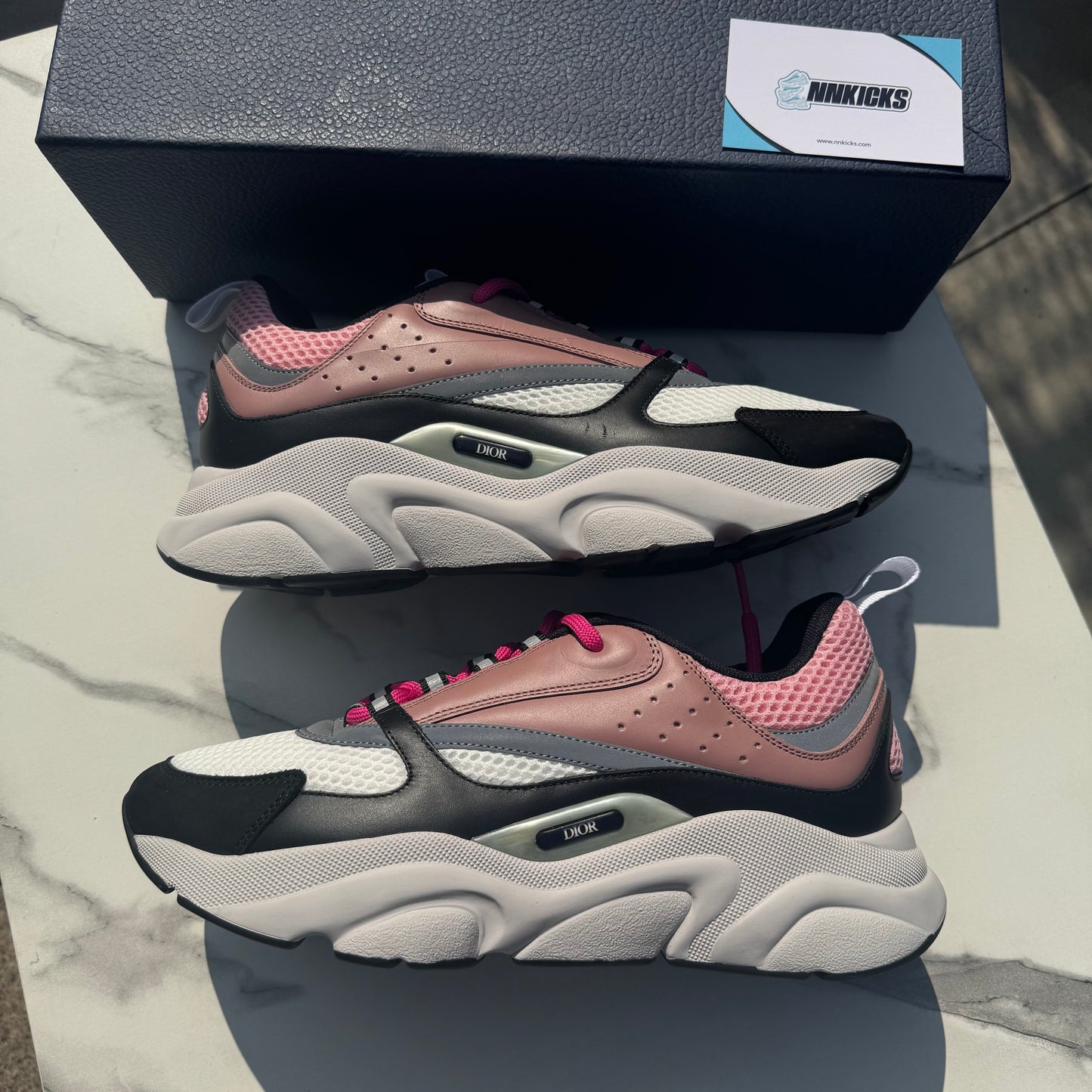 Dior b22 Salmon pink / White