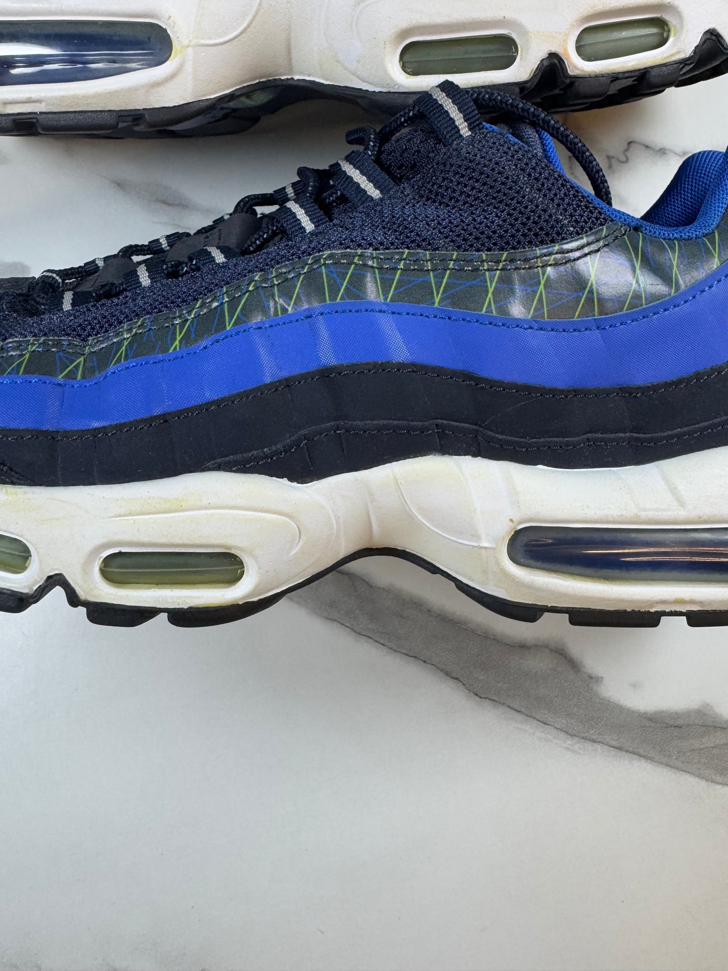 Nike Air max 95 typography