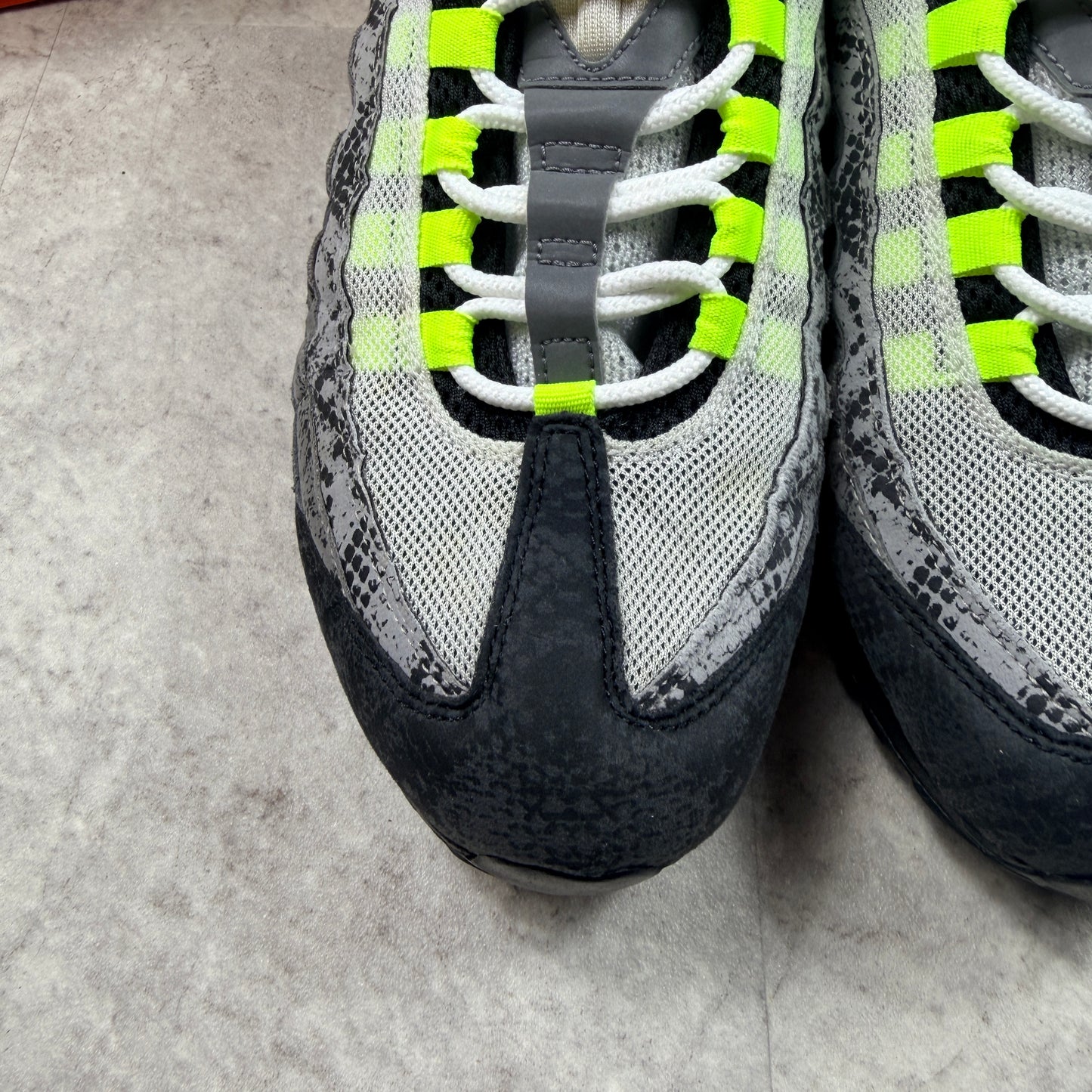 Nike Air Max 95 Snakeskin Neon ID