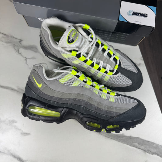 Nike Air Max 95 Neon 2025