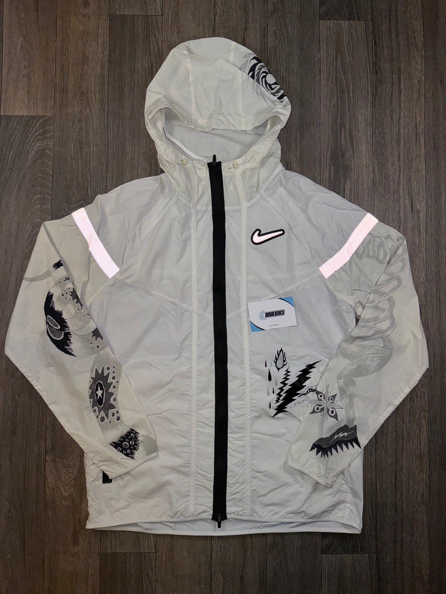 White dragon windbreaker