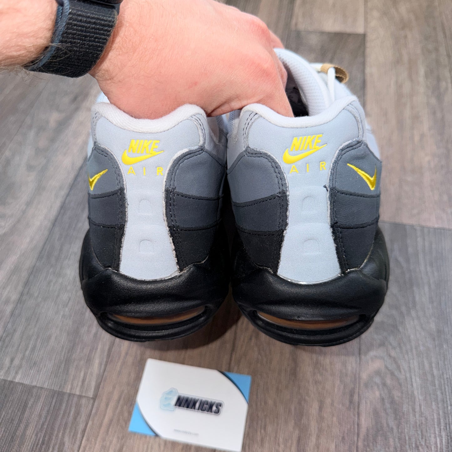 NIKE Air Max 95 Yellow Strike