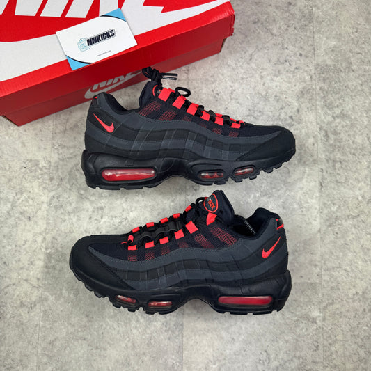 Nike Air Max 95 Laser Crimson