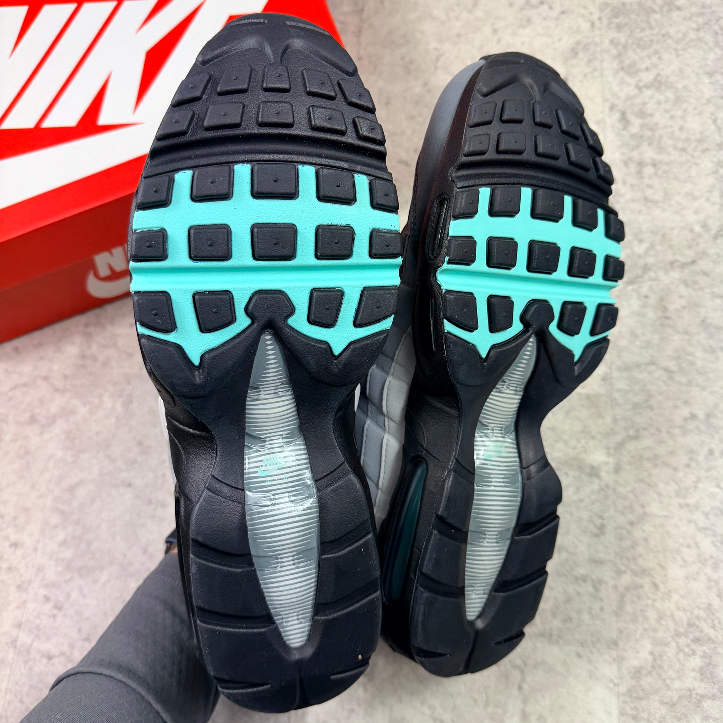 Nike Air Max 95 Hyper Turquoise