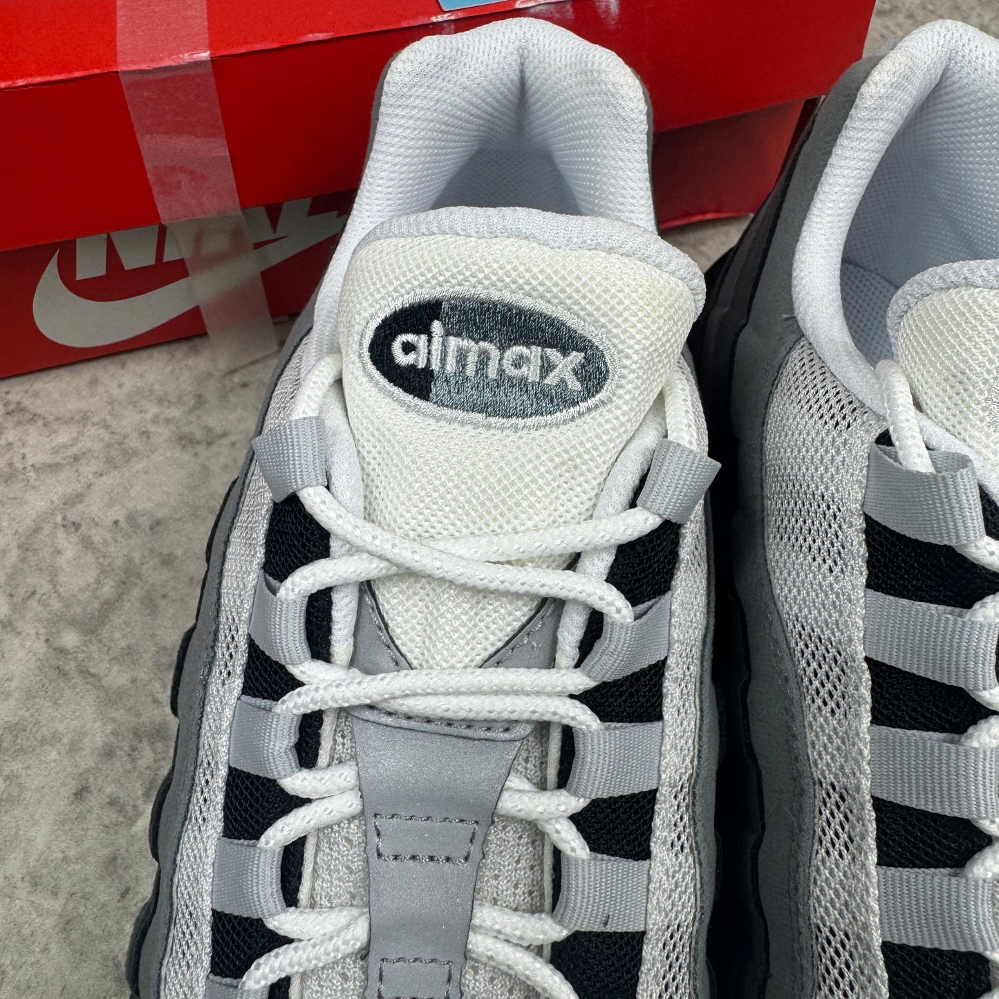 Nike Air Max 95 Grey Jewel