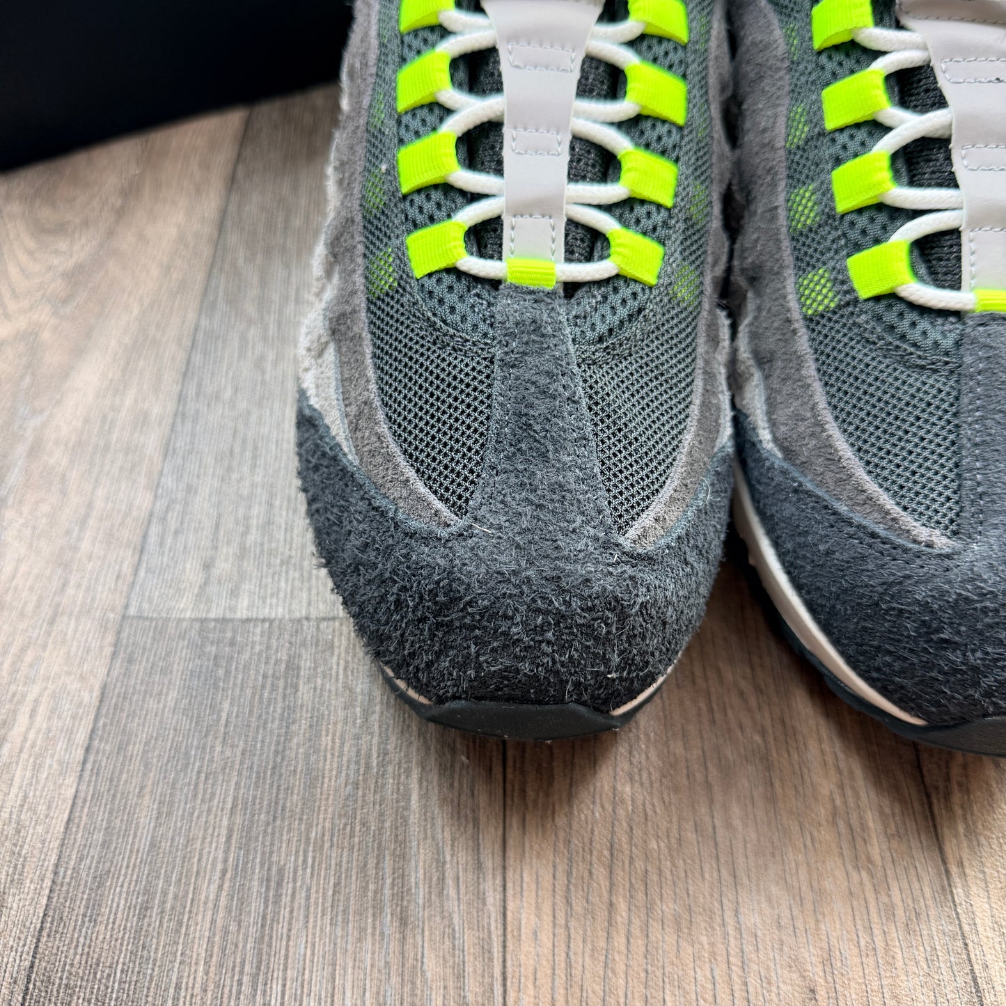 NIKE Air Max 95 Reverse Neon Moma