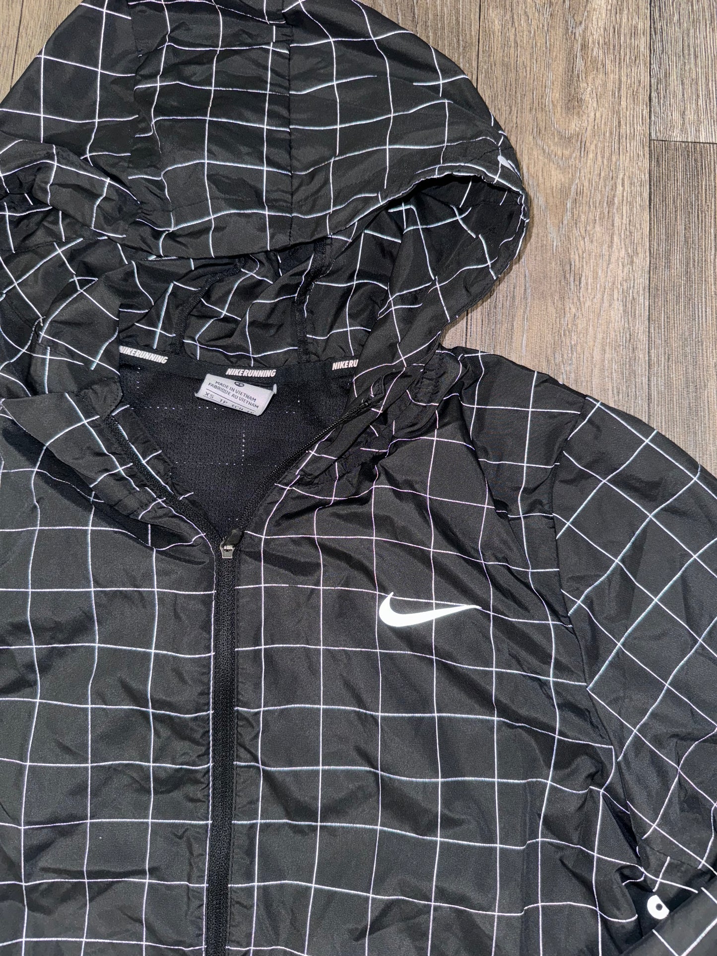 Dave grid windbreaker