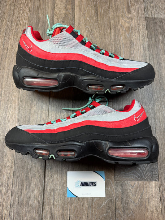 Air max 95 Liverpool Derby