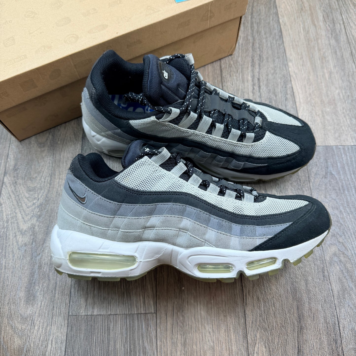 NIKE Air Max 95 Black/Grey Old