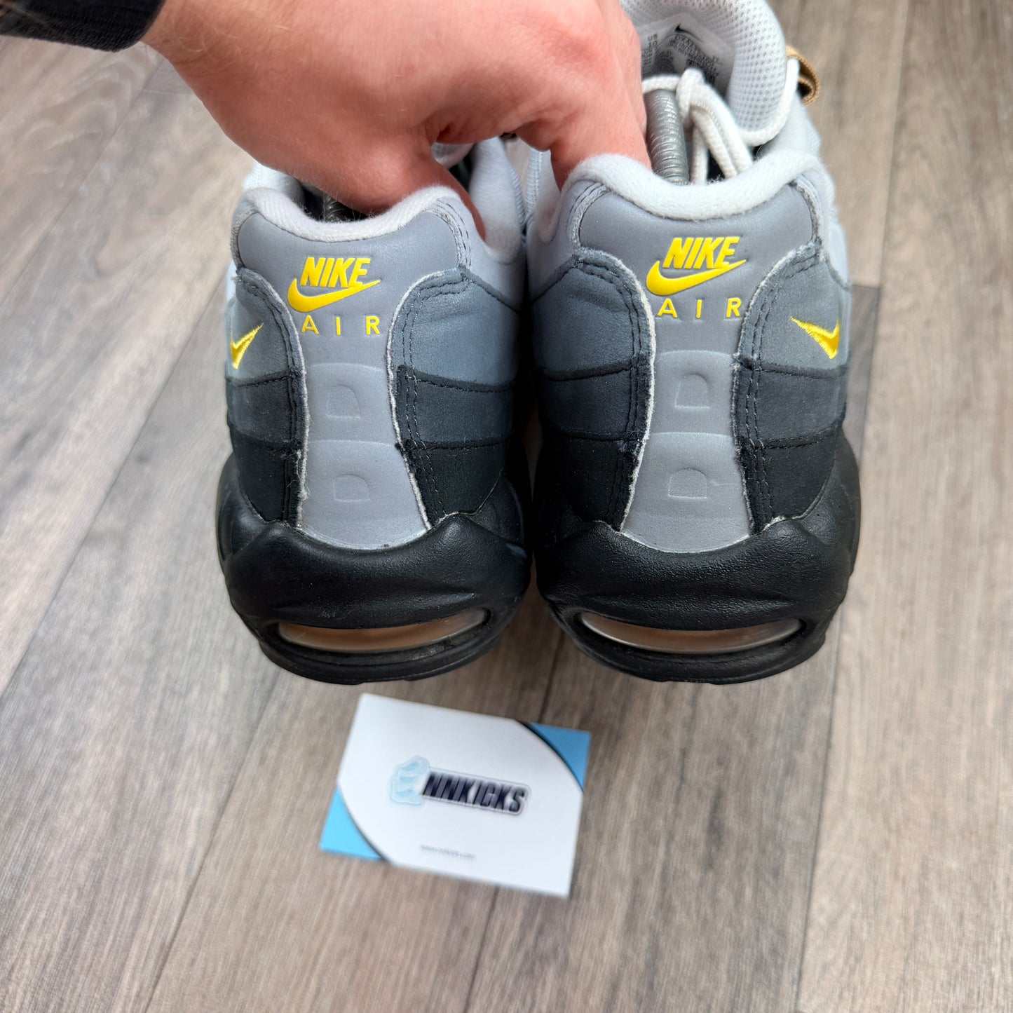NIKE Air Max 95 Yellow Strike