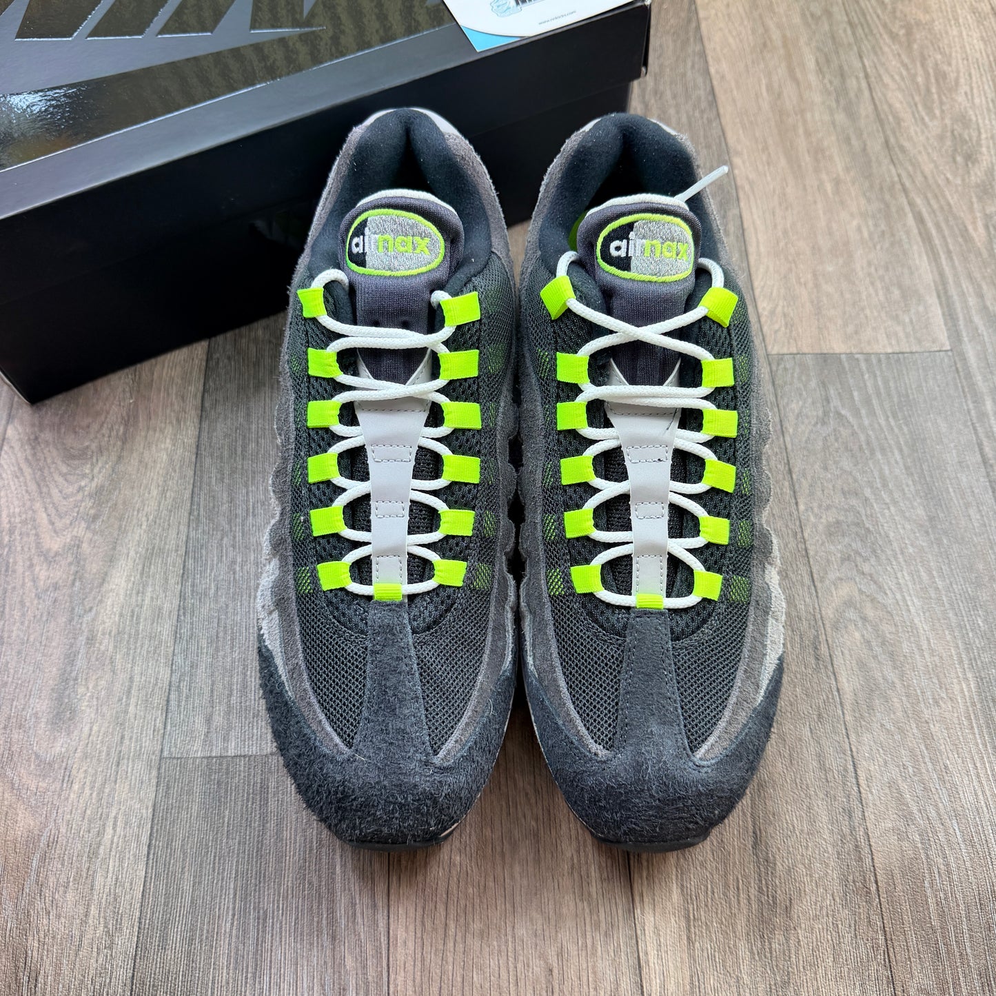 NIKE Air Max 95 Reverse Neon Moma