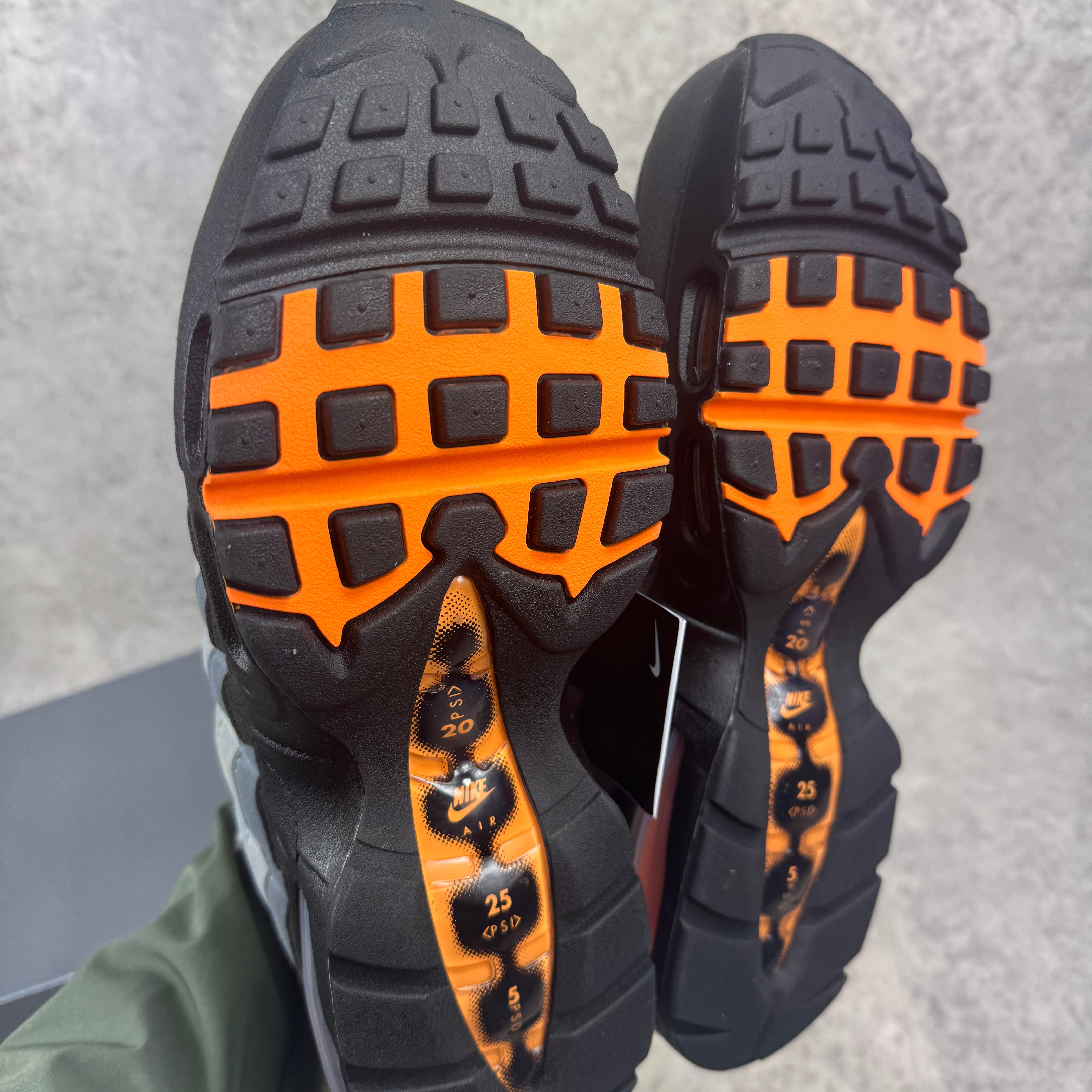 Nike Air Max 95 OG Bright Mandarin – NNkicks