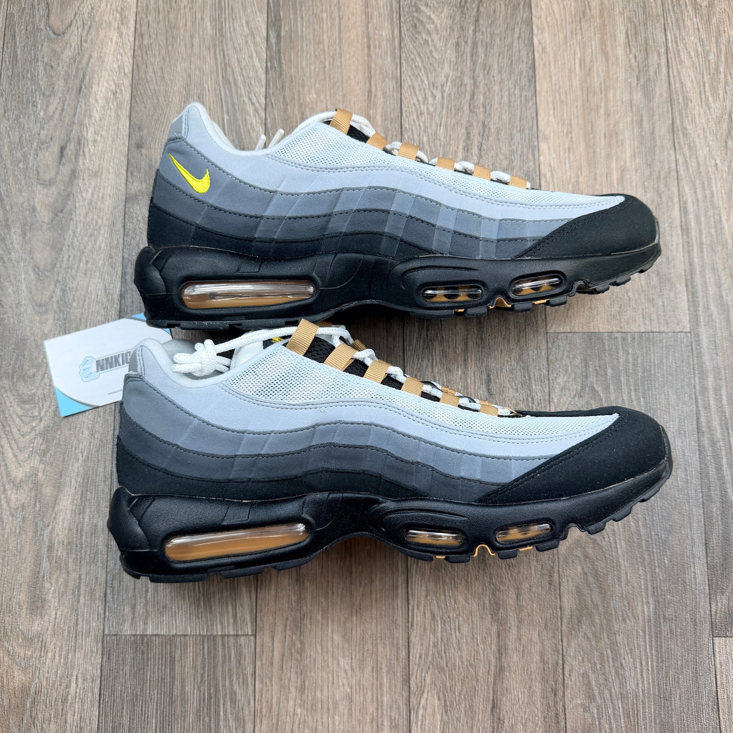 NIKE Air Max 95 Yellow Strike
