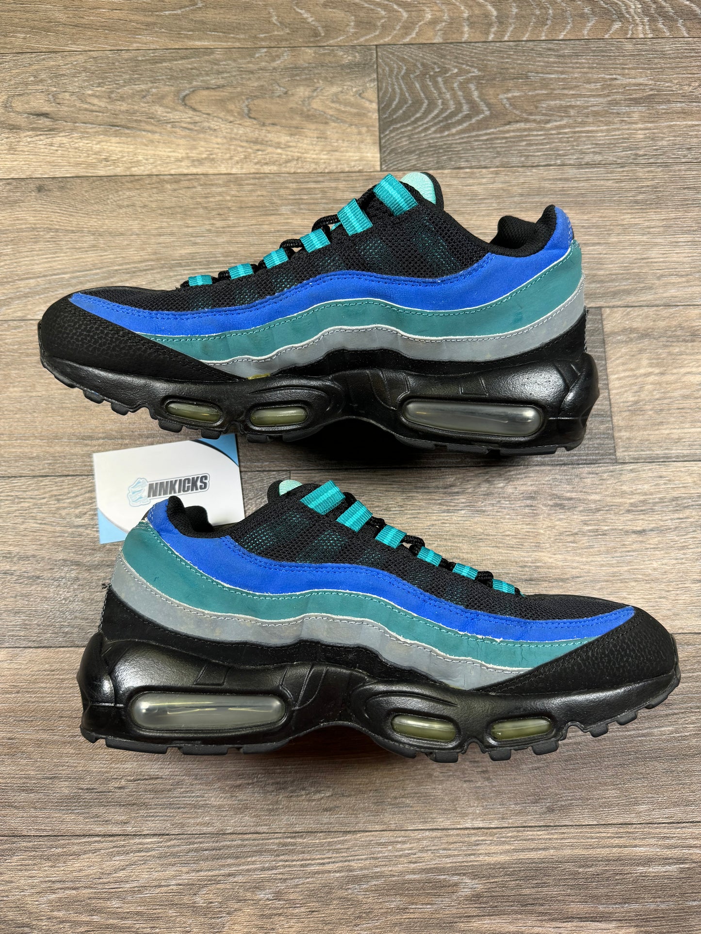 Air max 95 black hyper blue