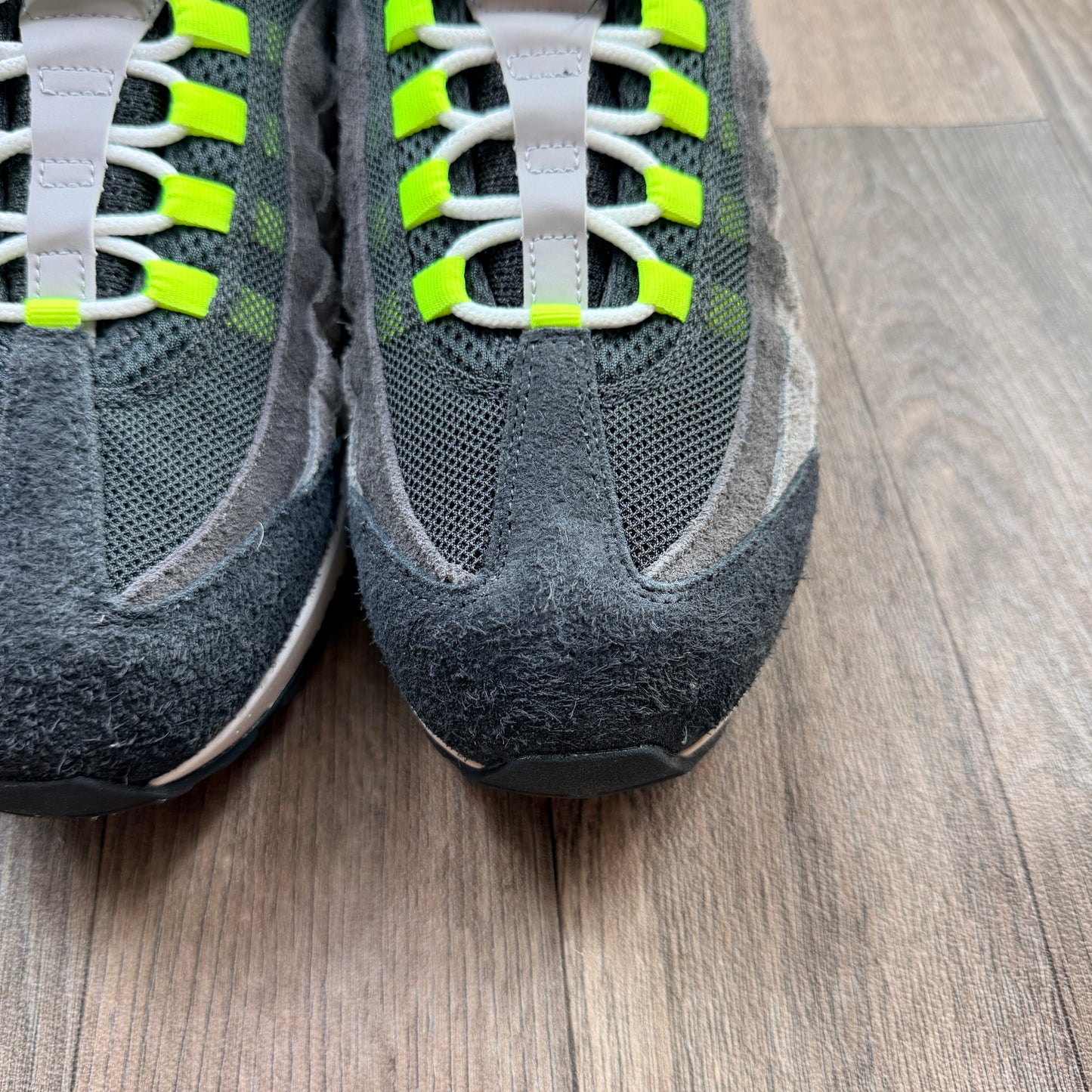 NIKE Air Max 95 Reverse Neon Moma