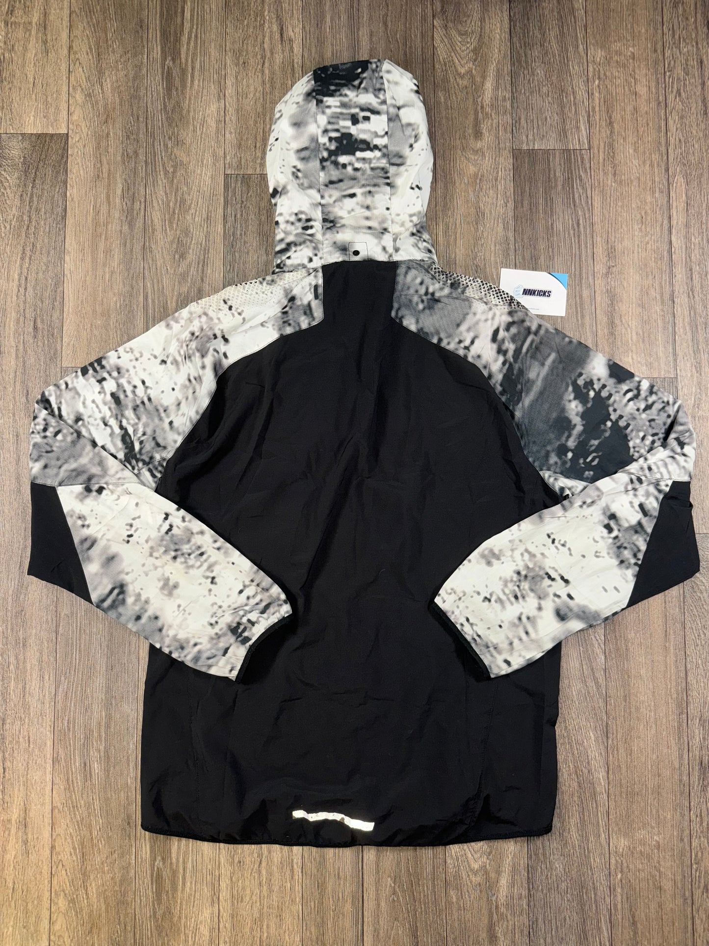 Kriger feather windbreaker