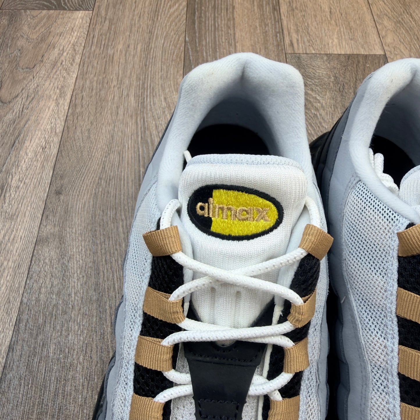 NIKE Air Max 95 Yellow Strike