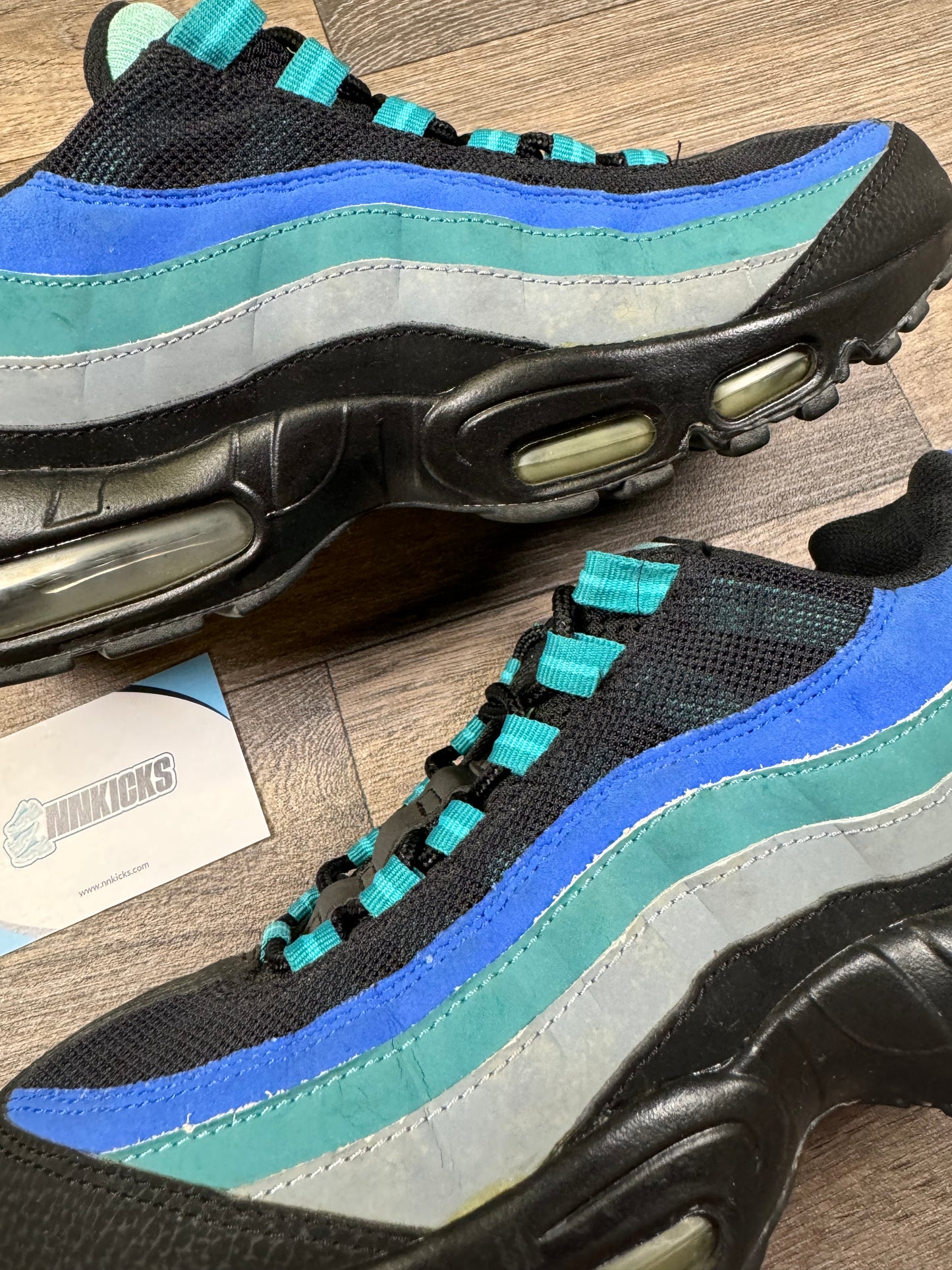 Air max 95 black hyper blue