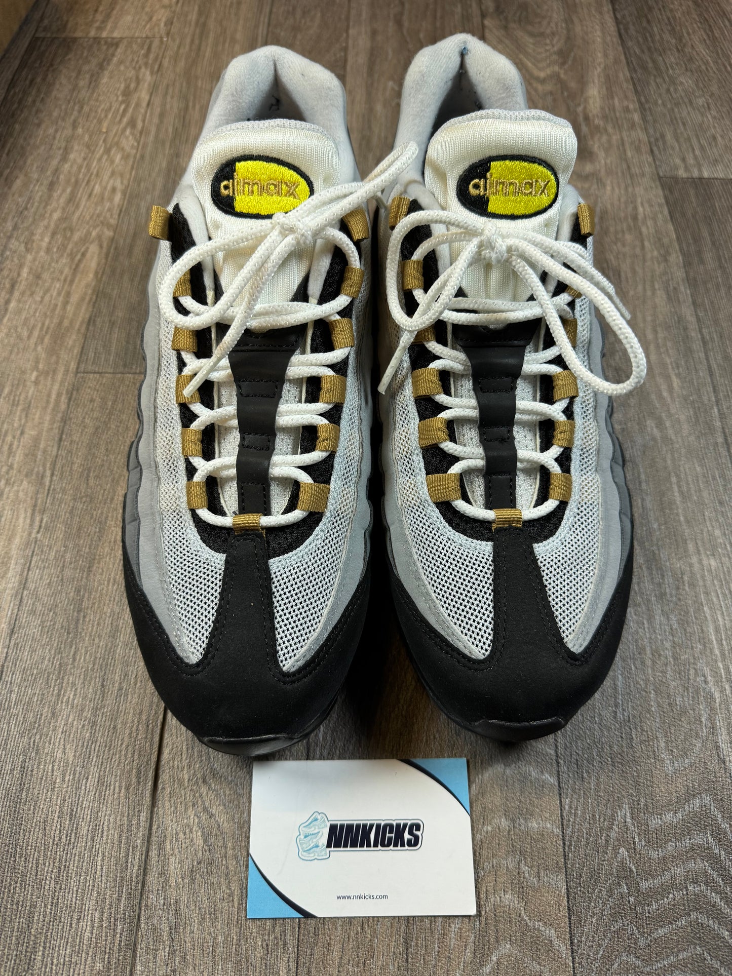 Air max 95 yellow strike