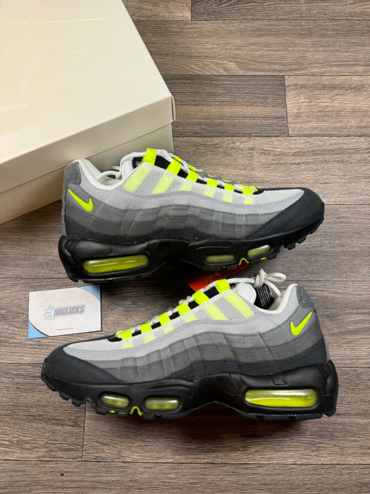 Air max 95 patch neon