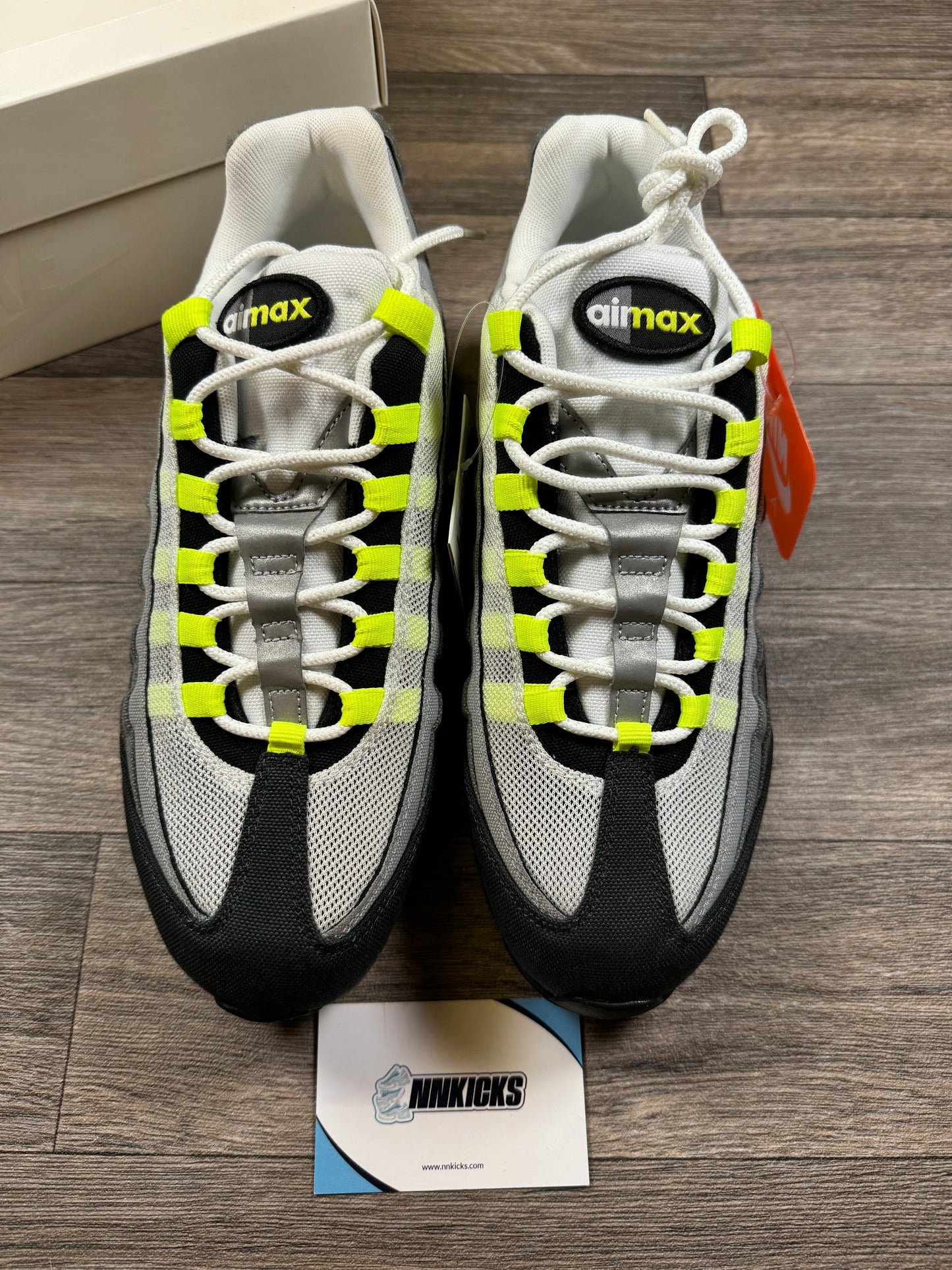 Air max 95 patch neon