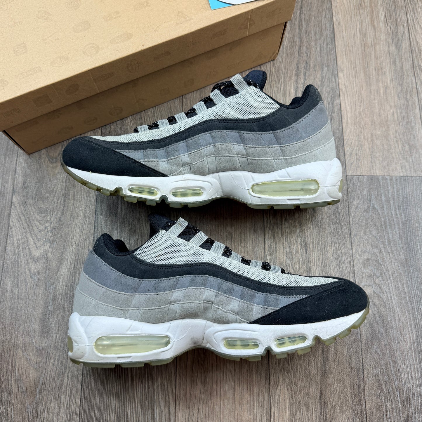 NIKE Air Max 95 Black/Grey Old