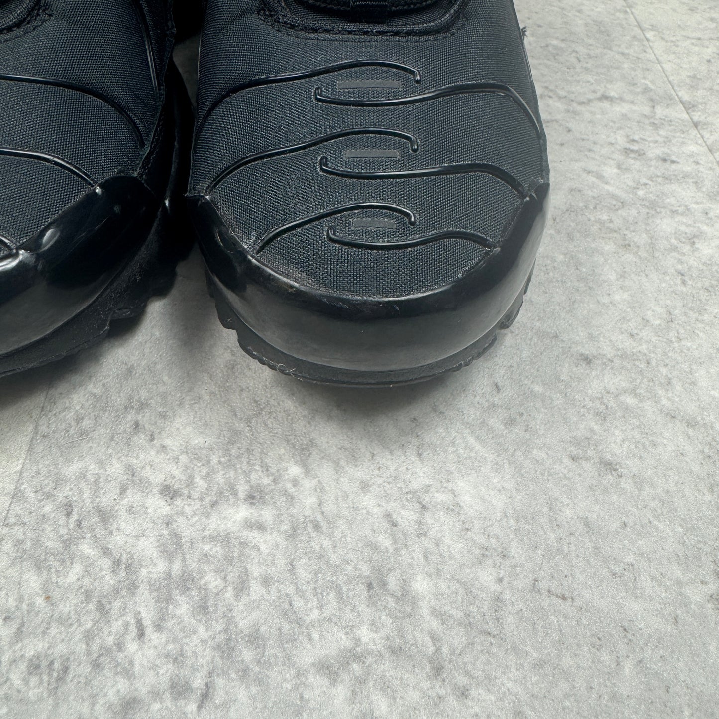 Nike Air Max Plus TN Black Metallic Gold