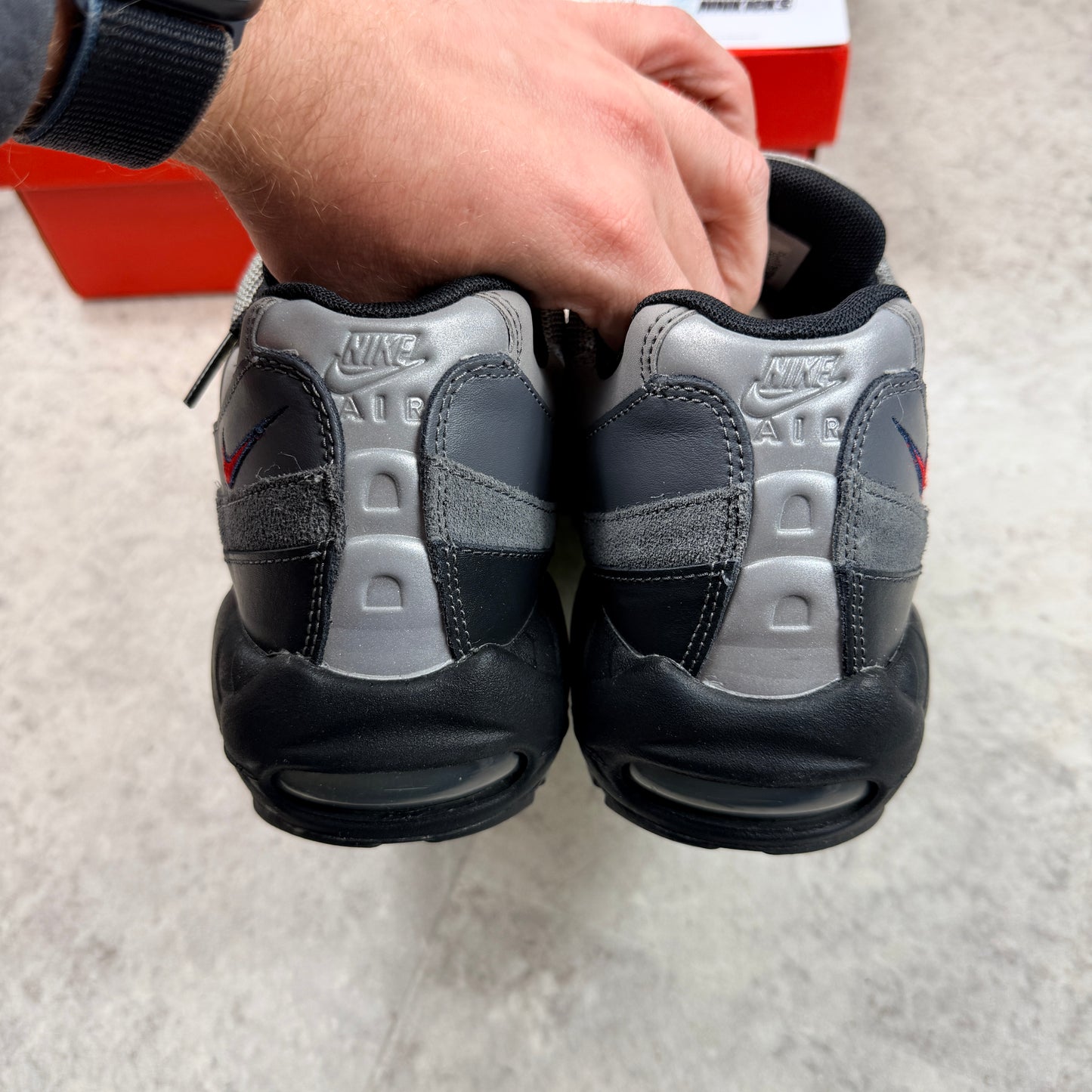 Nike Air Max 95 Evolutions Of Icons ( EOI )