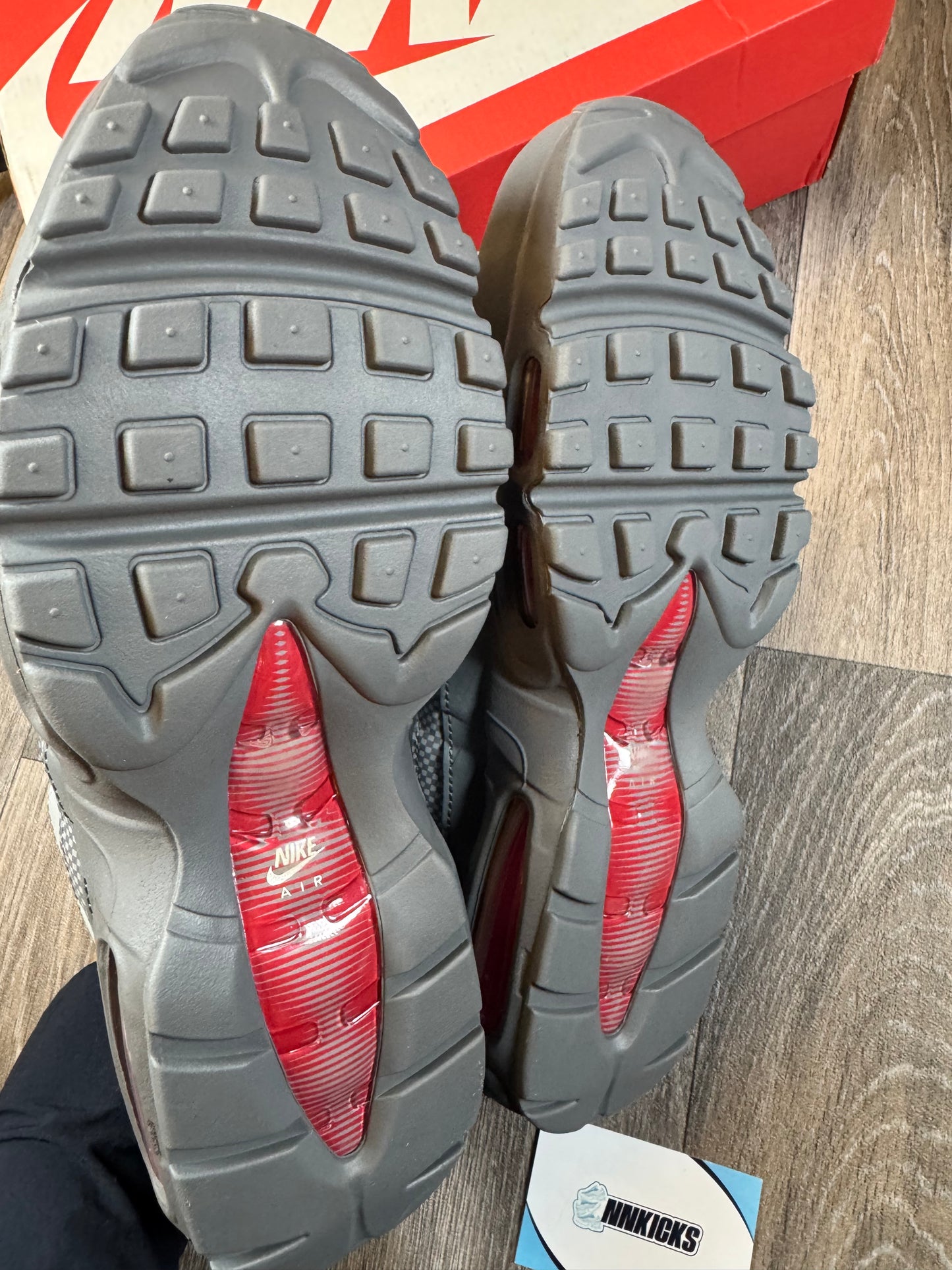 Air max 95 grey smoke red