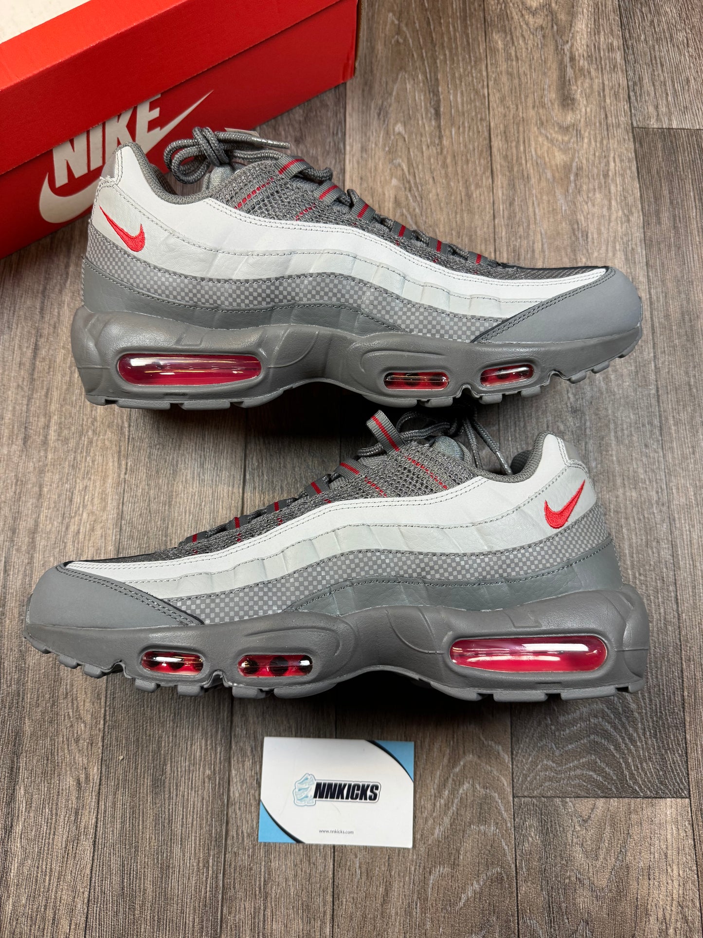 Air max 95 grey smoke red