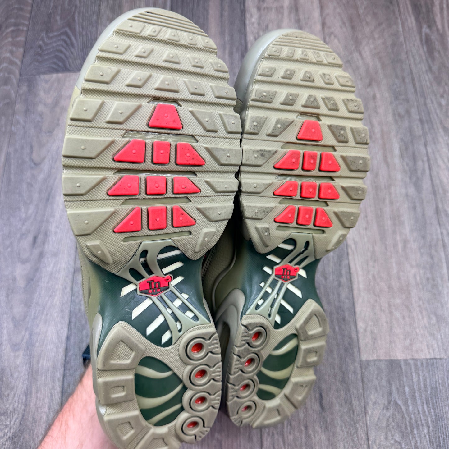 NIKE Air Max Plus TN Neutral Olive Digital Camo