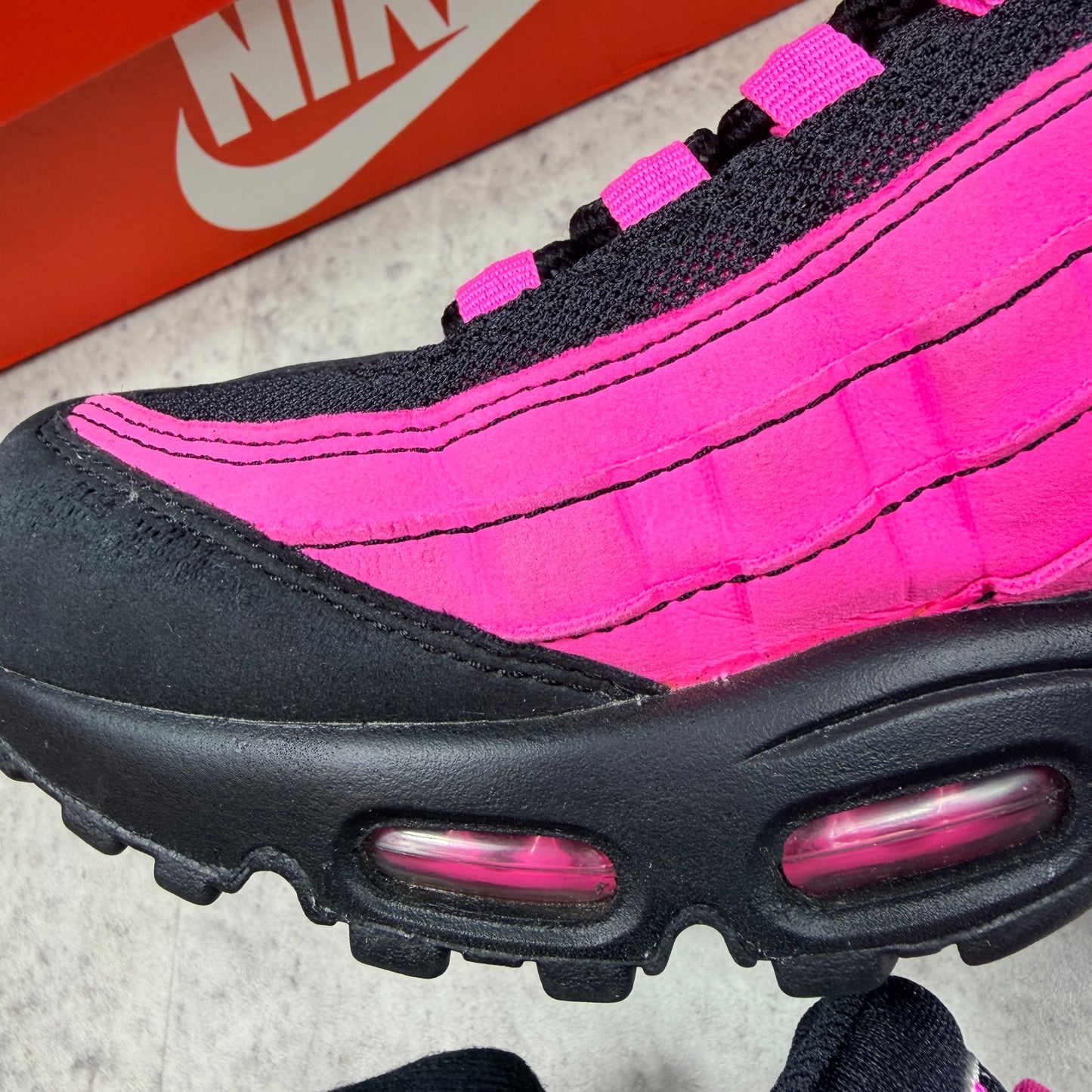 Nike Air Max 95 Pink Blast